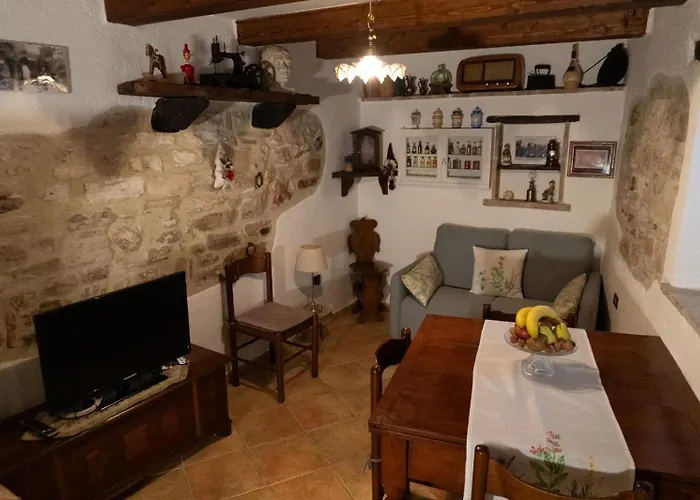 Holiday home La Dimora Dei Ricordi Chiaserna